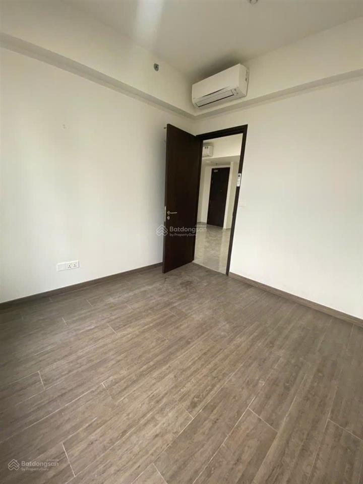 Chính chủ gửi celesta rise 2pn 2wc 80m2 nội thất cơ bản giá chỉ 13 triệu/tháng.  0918 722 ***
