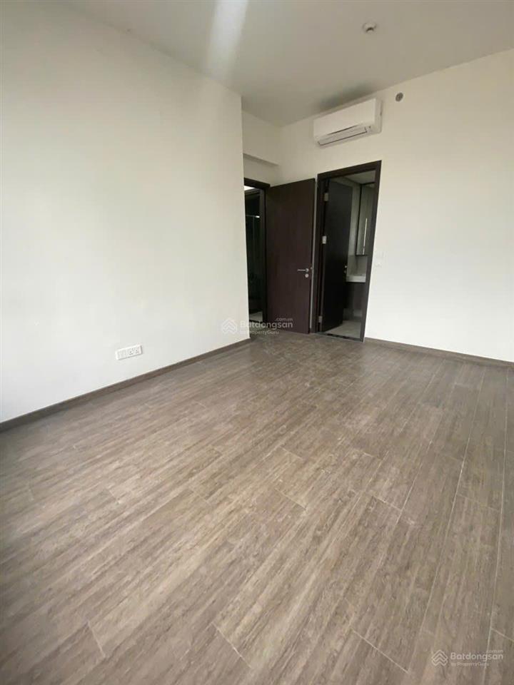 Chính chủ gửi celesta rise 2pn 2wc 80m2 nội thất cơ bản giá chỉ 13 triệu/tháng.  0918 722 ***