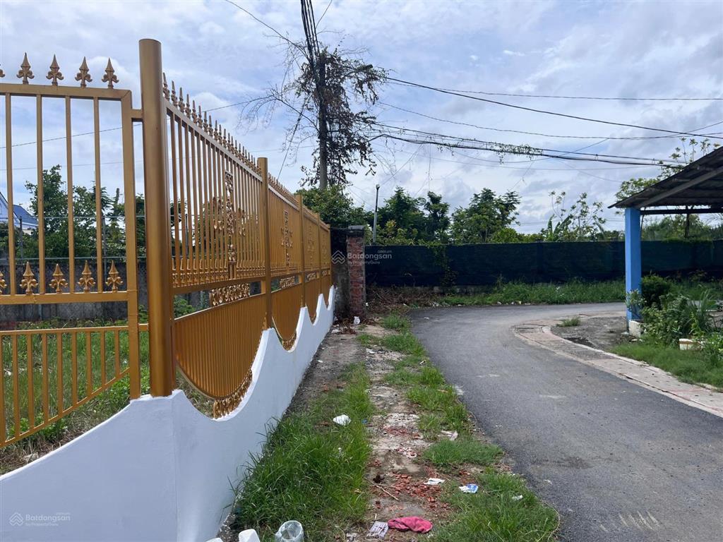 Bán đất 2600m2 có 1700m2 thổ cư tại lương văn nho, cần giờ, giá ưu đãi 17 triệu/m2