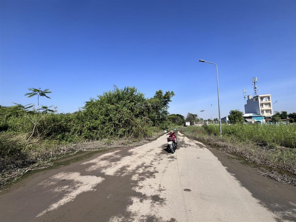 Bán đất tại khu nhà ở 28ha nhơn đức, 4,5 tỷ, 115 m2, view đẹp, tốt, đối diện khu nhà ở xã hội