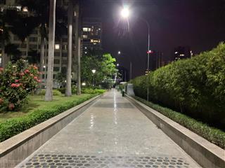 Cho thuê nhanh căn hộ 3pn dt 130m2 giá siêu rẻ