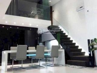 Cho thuê căn hộ sân vườn phú hoàng anh nhà siêu đẹp view sông cực mát