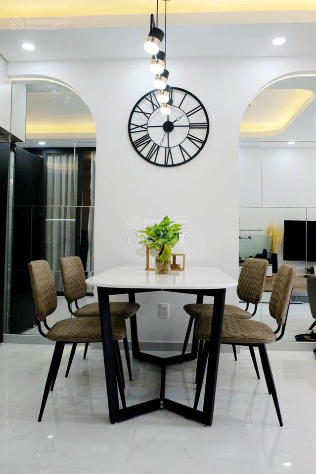 Cho thuê nhanh căn hộ 3pn dt 130m2 cực rộng chỉ có ở phú hoàng anh giá siêu tốt