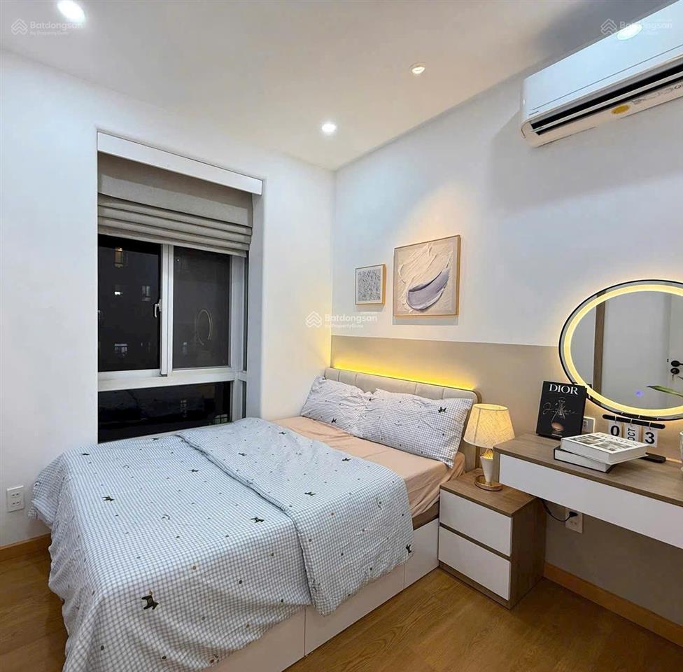 Bán căn hộ phú hoàng anh 2pn sổ hồng công chứng ngay giá hót hít