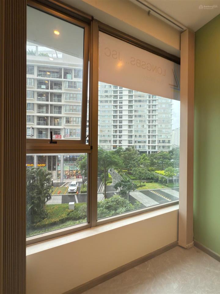 Cho thuê shop m8 the peak midtown 30m2 1 phòng + wc riêng view thác nước, giá 15 triệu/tháng