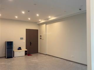 Cho thuê shop m8 the peak midtown 30m2 1 phòng + wc riêng view thác nước, giá 15 triệu/tháng