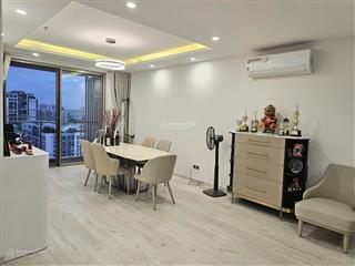 Chủ gửi bán căn hộ midtown m5110m2 lầu cao căn góc view sông hướng đông nam sổ hồng riêng