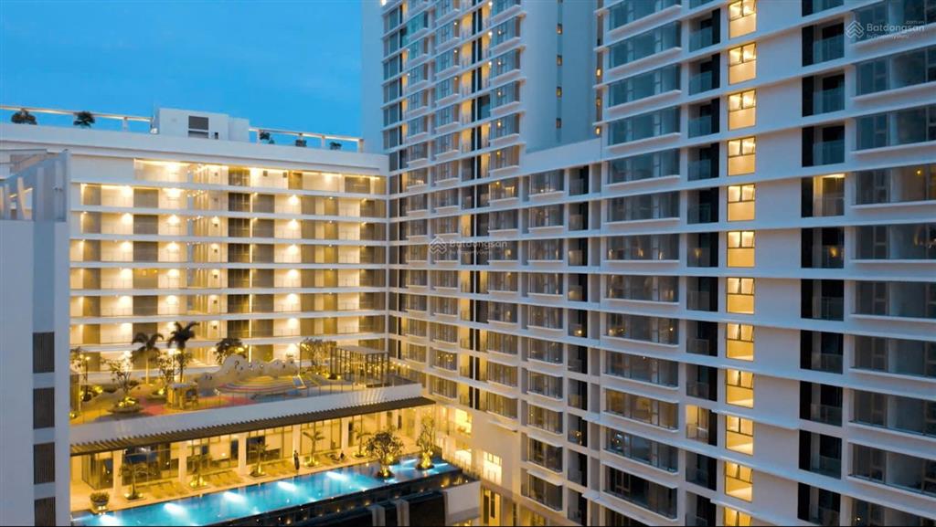 Bán gấp căn hộ midtown the peak m8 phú mỹ hưng, view đông nam 80m2 giá tốt 9,6 tỷ