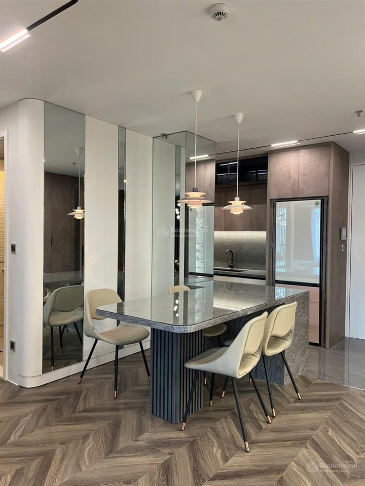 Bán gấp căn hộ midtown the peak m8 phú mỹ hưng, view đông nam 80m2 giá tốt 9,6 tỷ