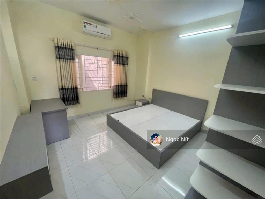 Gấp bán hạ 6.8tỷ  3 tầng hẻm oto tránh 64m2 chợ bình triệu đối diện đh luật  hiệp bình chánh