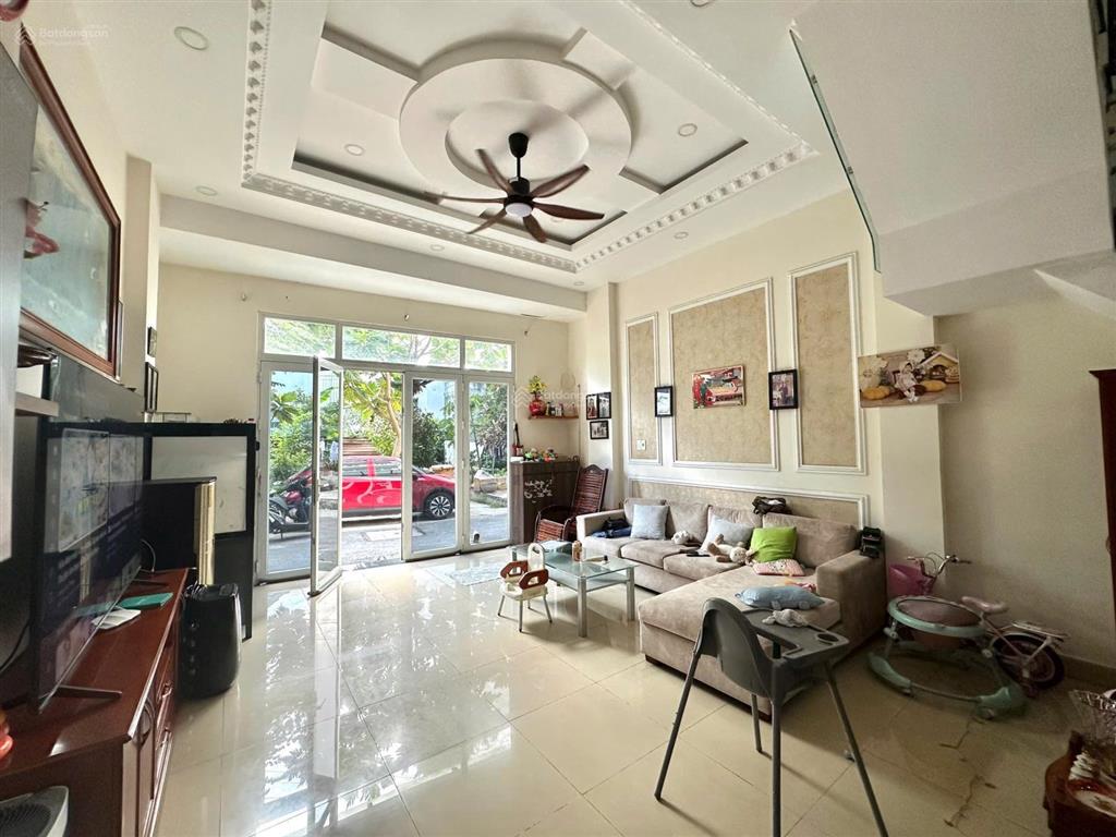 Rẻ chỉ 7.35 tỷ  4 tầng  4pn  hẻm oto 5m sát phạm văn đồng hiệp bình chánh 54m2 gần gigamall