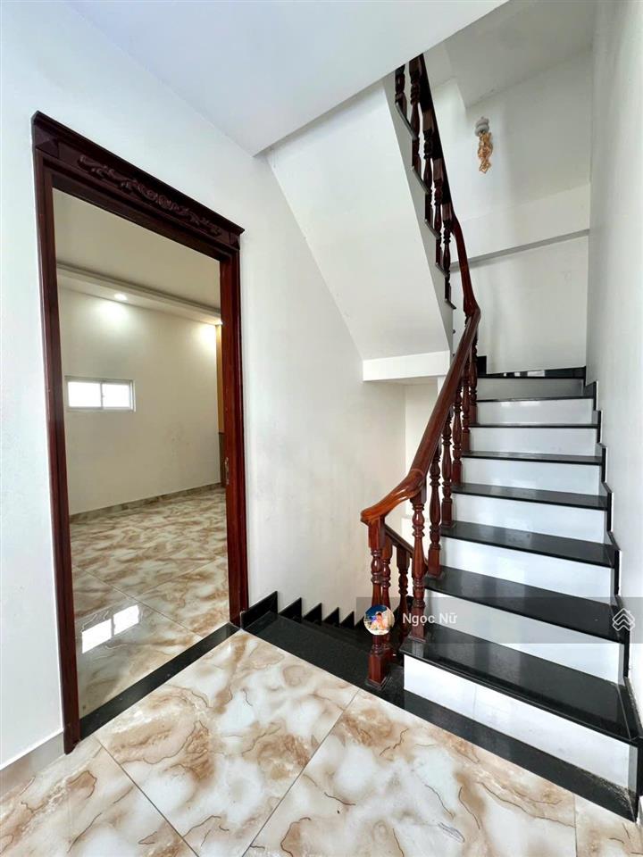 Cho thuê nhà đẹp 70m²  4 tầng/5pn cuối phạm văn đồng  đường số 8  linh xuân  thủ đức