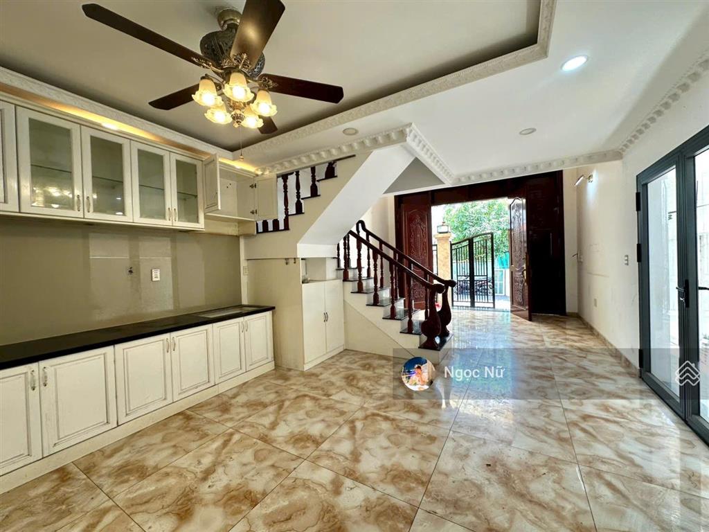 Cho thuê nhà đẹp 70m²  4 tầng/5pn cuối phạm văn đồng  đường số 8  linh xuân  thủ đức