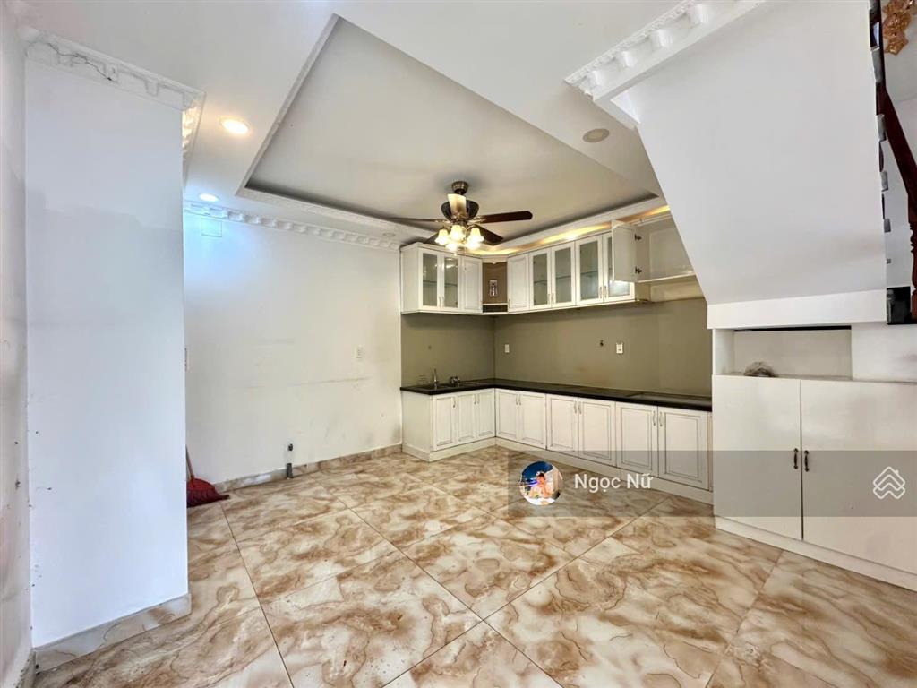 Cho thuê nhà đẹp 70m²  4 tầng/5pn cuối phạm văn đồng  đường số 8  linh xuân  thủ đức