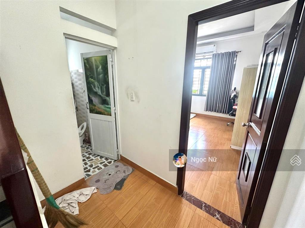 Rẻ  5.6 tỷ  3 tầng  62m hiệp bình chánh sát vách phạm văn đồng hẻm thông thoáng gần bình thạnh