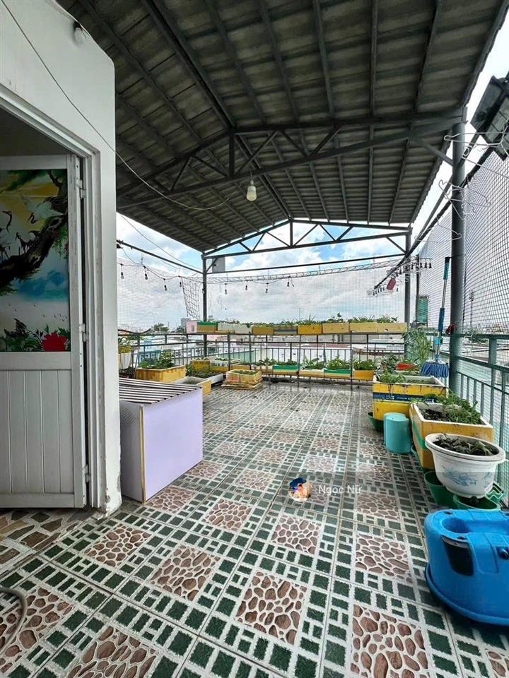 Rẻ  5.6 tỷ  3 tầng  62m hiệp bình chánh sát vách phạm văn đồng hẻm thông thoáng gần bình thạnh