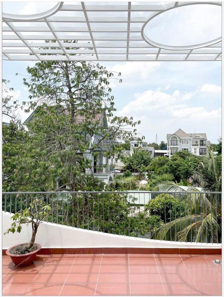 Bán nhà 3 tầng 80m2/3pn oto ngủ nhà hiệp bình phước thủ đức  1/ ra mặt tiền nhà đẹp lung linh