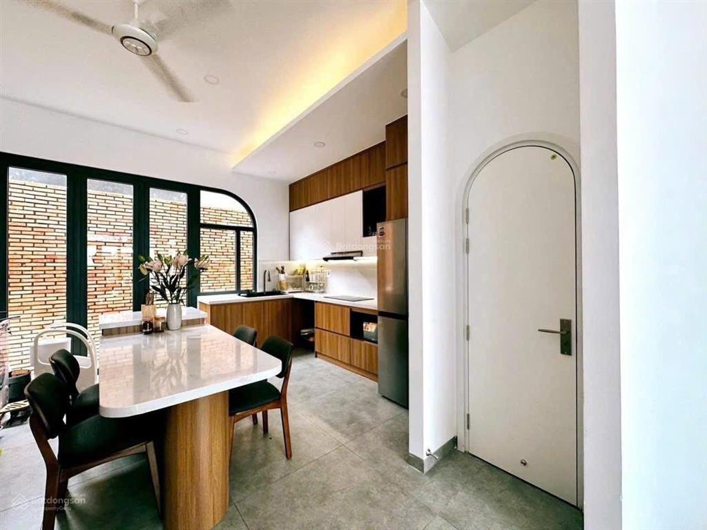 Bán nhà 3 tầng 80m2/3pn oto ngủ nhà hiệp bình phước thủ đức  1/ ra mặt tiền nhà đẹp lung linh