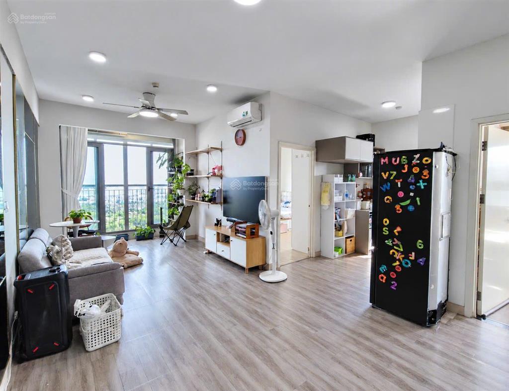 Cần bán gấp căn hộ lux garden, 2pn 74m2 góc view trực diện sông sg lầu cao, hướng đn