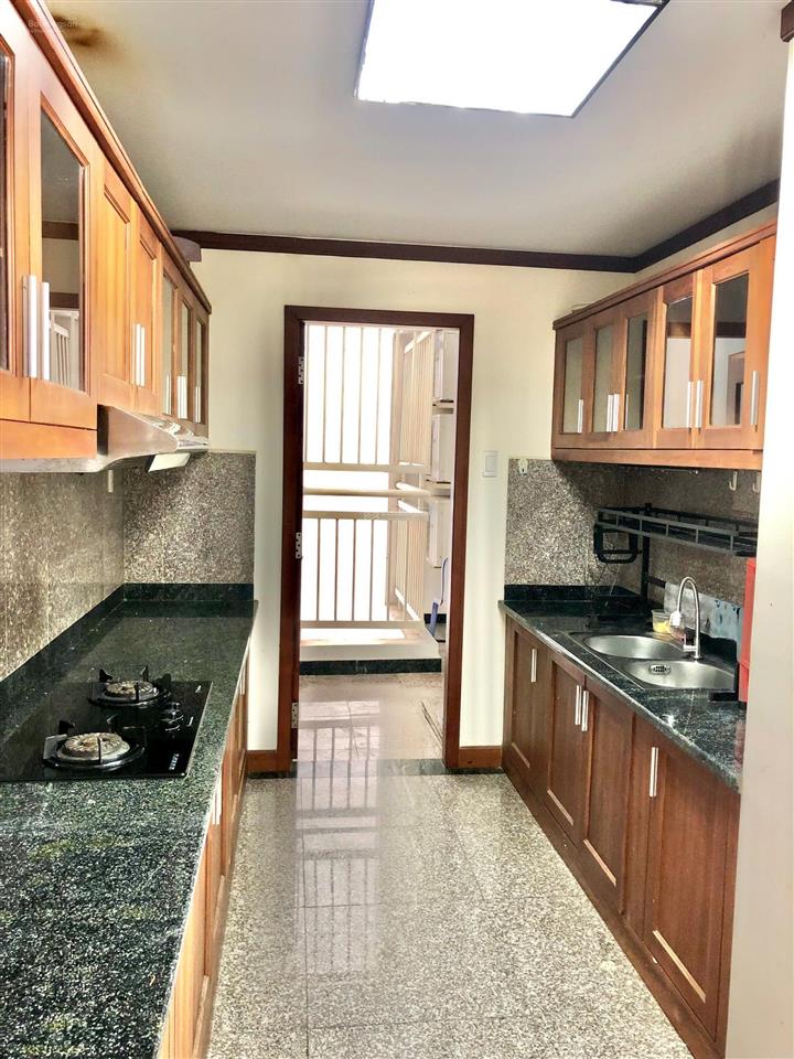 Cho thuê căn hộ hoàng anh gold house, 2 phòng ngủ, nội thất, view đẹp, giá 10 triệu/tháng