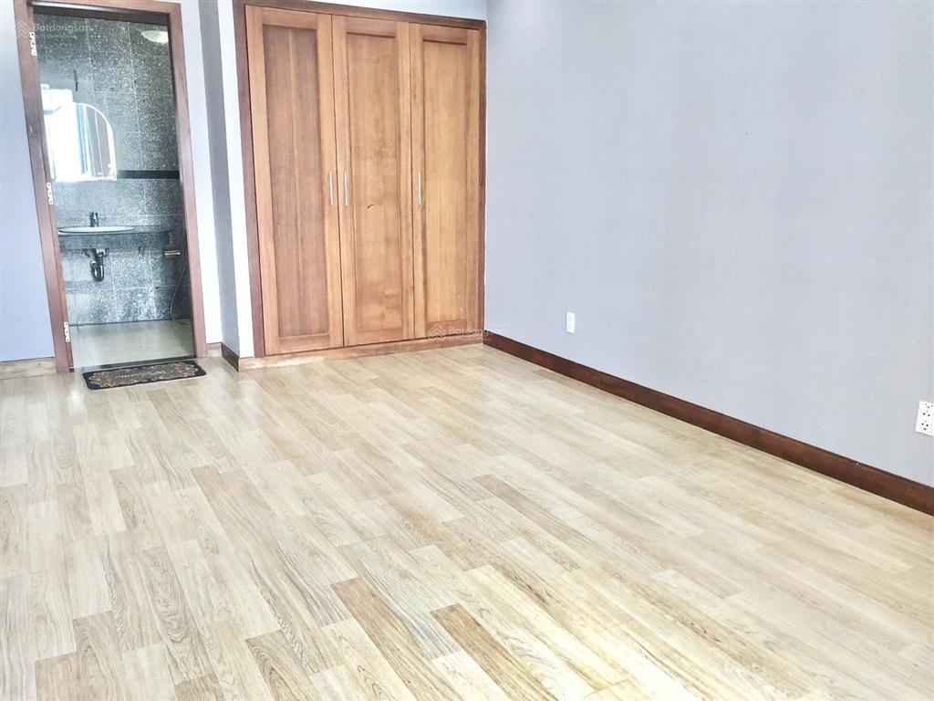 Bán căn hộ hoàng anh gold house, 96m², 2 phòng ngủ, 2wc, lầu cao, view hồ bơi, giá 3.7 tỷ sổ hồng
