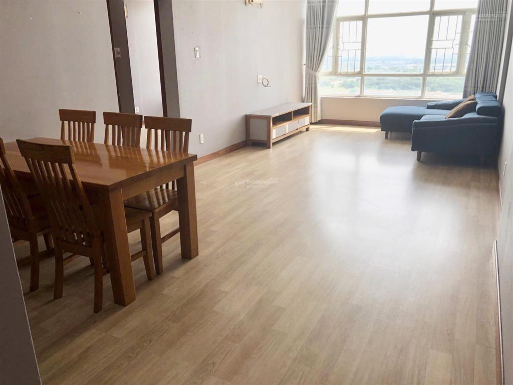 Bán căn hộ hoàng anh gold house, 96m², 2 phòng ngủ, 2wc, lầu cao, view hồ bơi, giá 3.7 tỷ sổ hồng