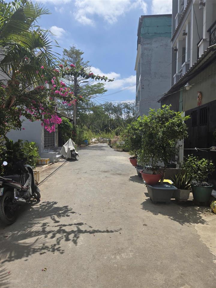 Đất biệt thự mini hẻm 1545 lê văn lương xã hiệp phước (nhơn đức cũ) dt 7x12 giá 4.5 tỷ thương lượng