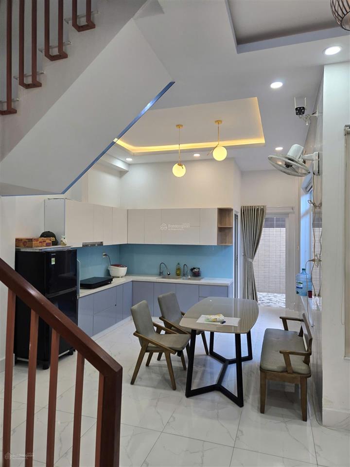 Cho thuê nhà 1 trệt 2 lầu sân thượng hẻm 1545 lê văn lương , hiệp phước (nhơn đức ) giá 14tr/tháng