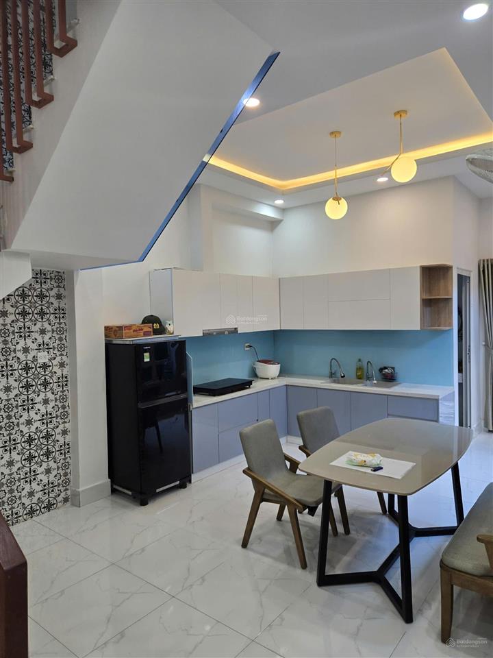 Cho thuê nhà 1 trệt 2 lầu sân thượng hẻm 1545 lê văn lương , hiệp phước (nhơn đức ) giá 14tr/tháng