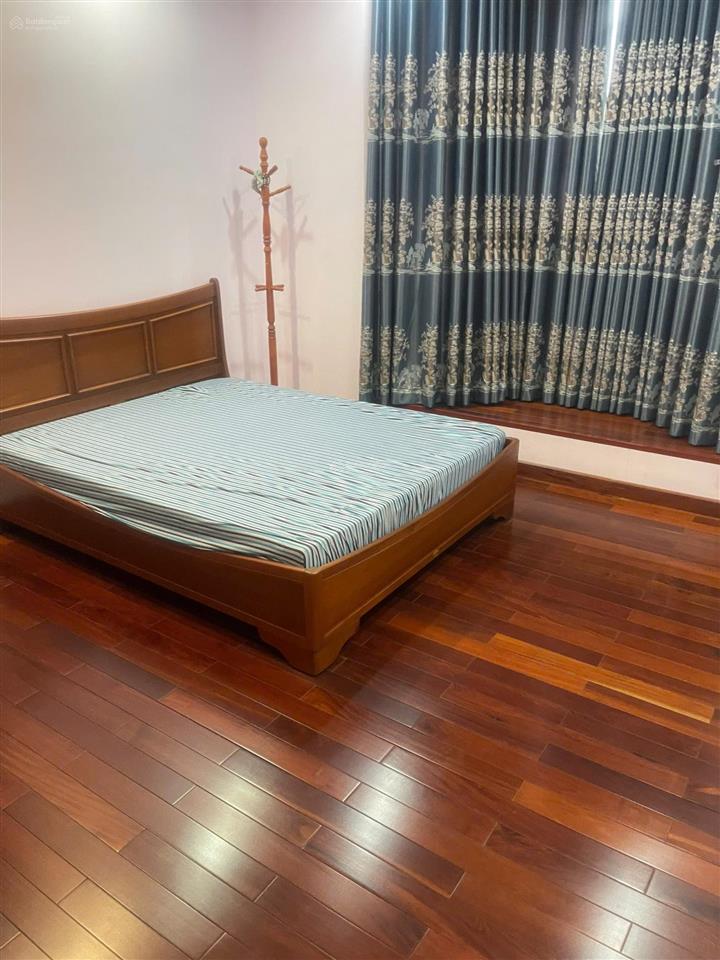 Bán căn biệt thự đường 16m khu sadeco phước kiển a dt 10x19 giá 21.5 tỷ thương lượng  0941 300 ***