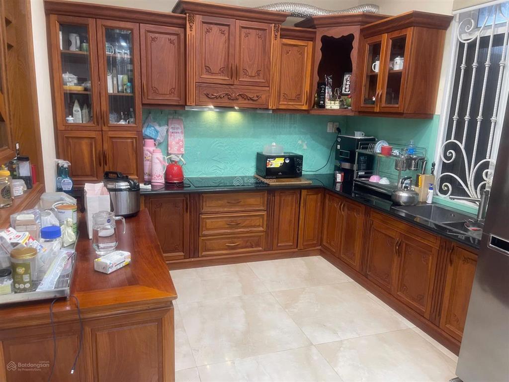 Bán căn biệt thự đường 16m khu sadeco phước kiển a dt 10x19 giá 21.5 tỷ thương lượng  0941 300 ***