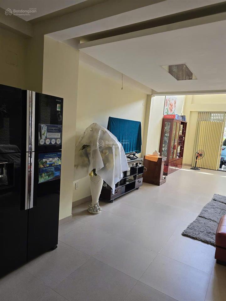 Cho thuê nhà nguyên căn hẻm xe hơi 1053 phước kiển, dt 5x26 giá 18tr/tháng  0703 383 ***