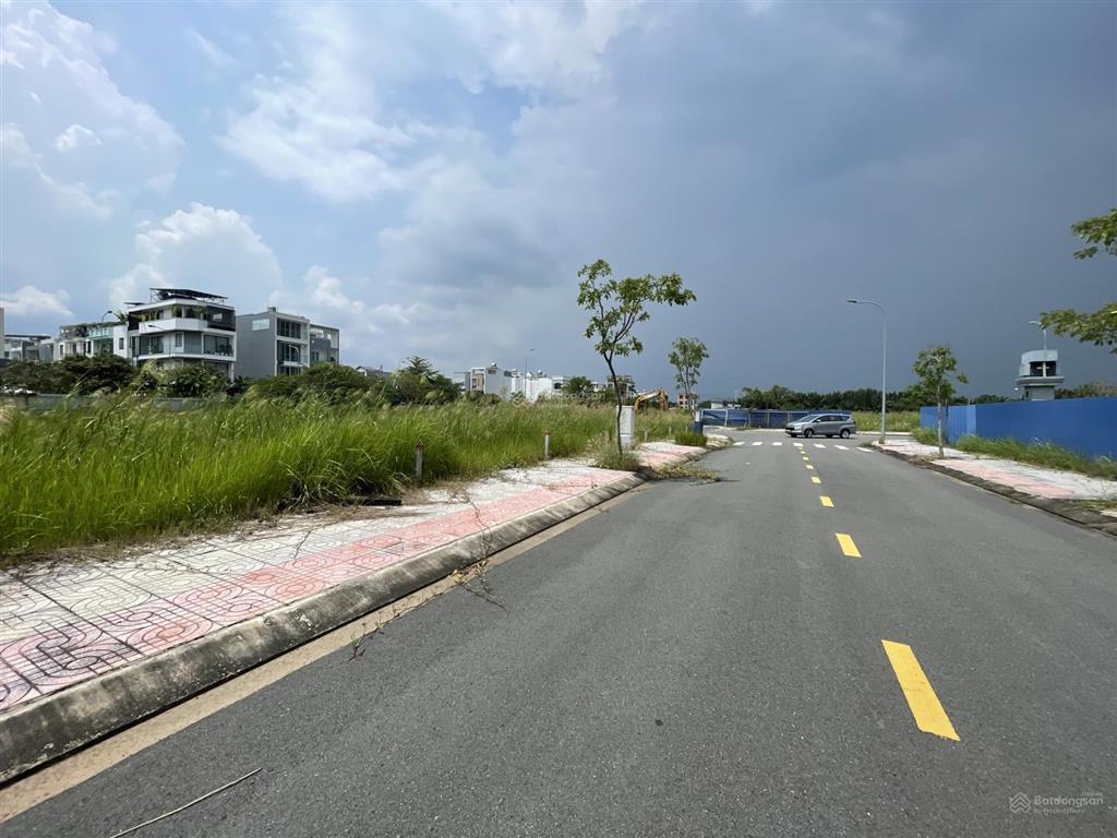 Bán đất nền dự án thanh nhựt, 65 triệu / m2, 108 m2, sổ đỏ cá nhân (tđc)