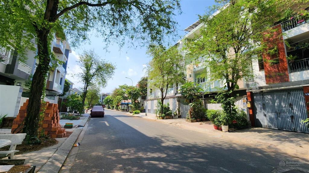 Cho thuê biệt thự đẹp, nhiều tiện ích tại sadeco phước kiển, nhà bè, 30 triệu, 100m2