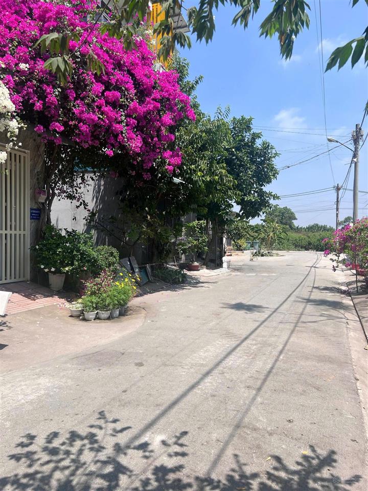 Cần bán nhà hxh 41 gò cát phường phú hữu. giá 4,5 tỷ