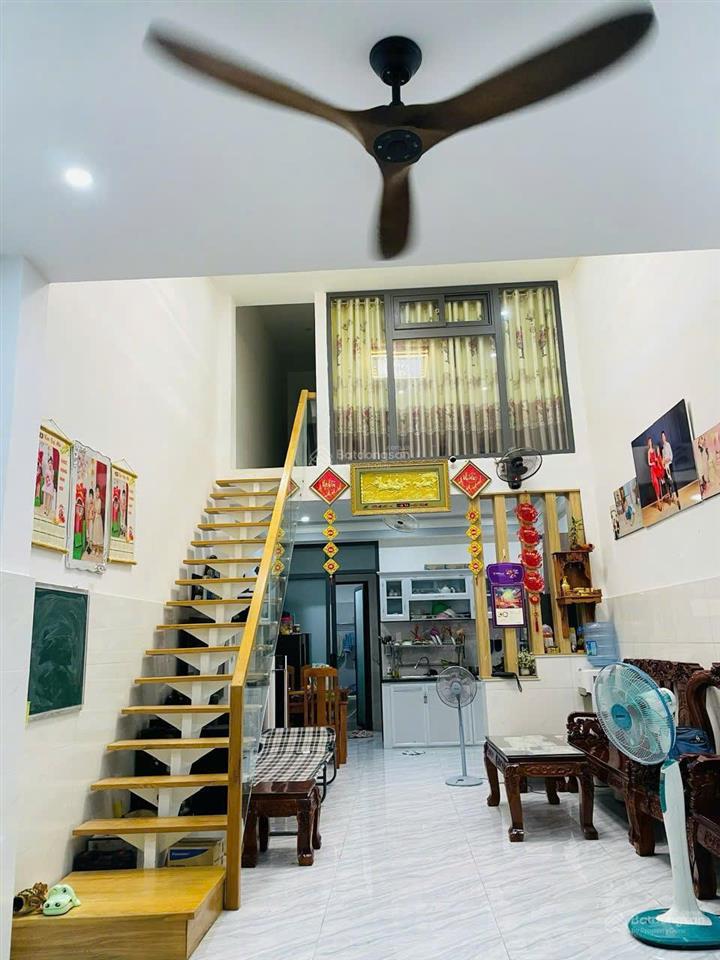 Cần bán nhà hxh 41 gò cát phường phú hữu. giá 4,5 tỷ