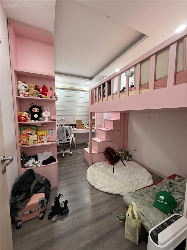 Bán căn kris vue 3pn giá 7.5 tỷ  sam