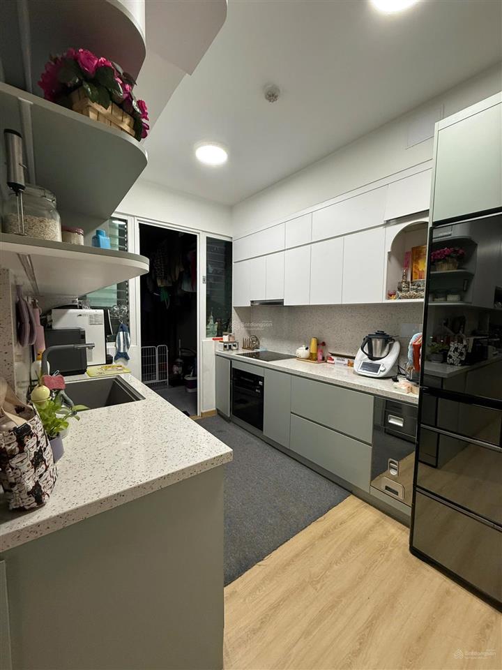 Bán căn kris vue 3pn giá 7.5 tỷ  sam