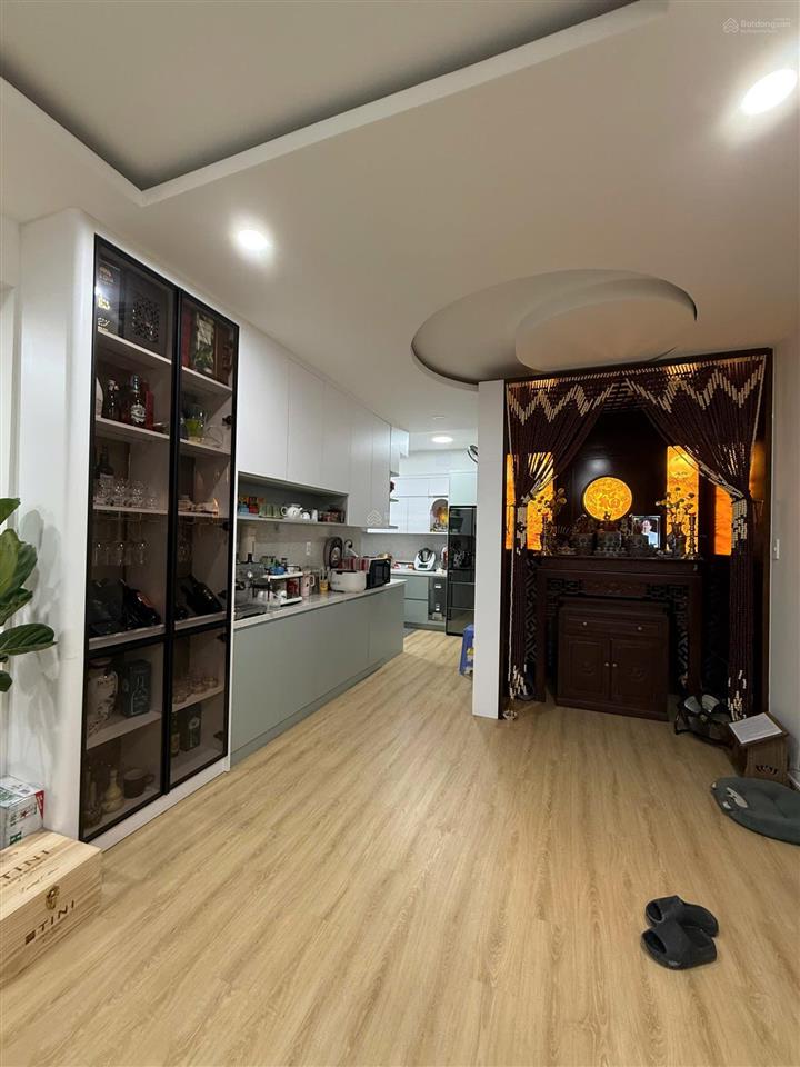 Bán căn kris vue 3pn giá 7.5 tỷ  sam