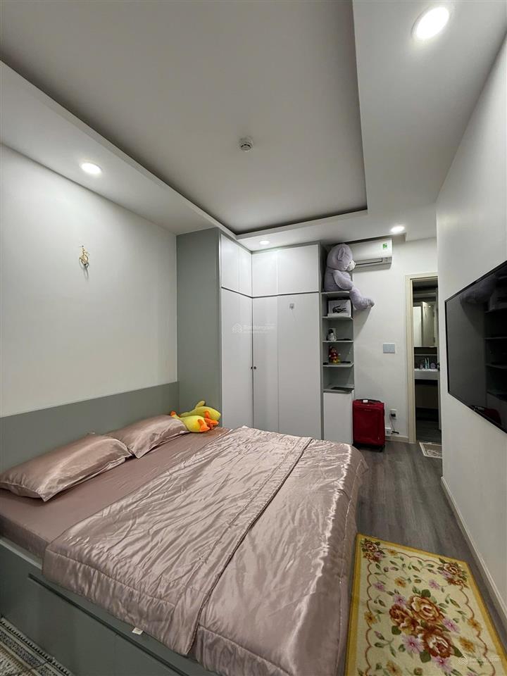 Bán căn kris vue 3pn giá 7.5 tỷ  sam