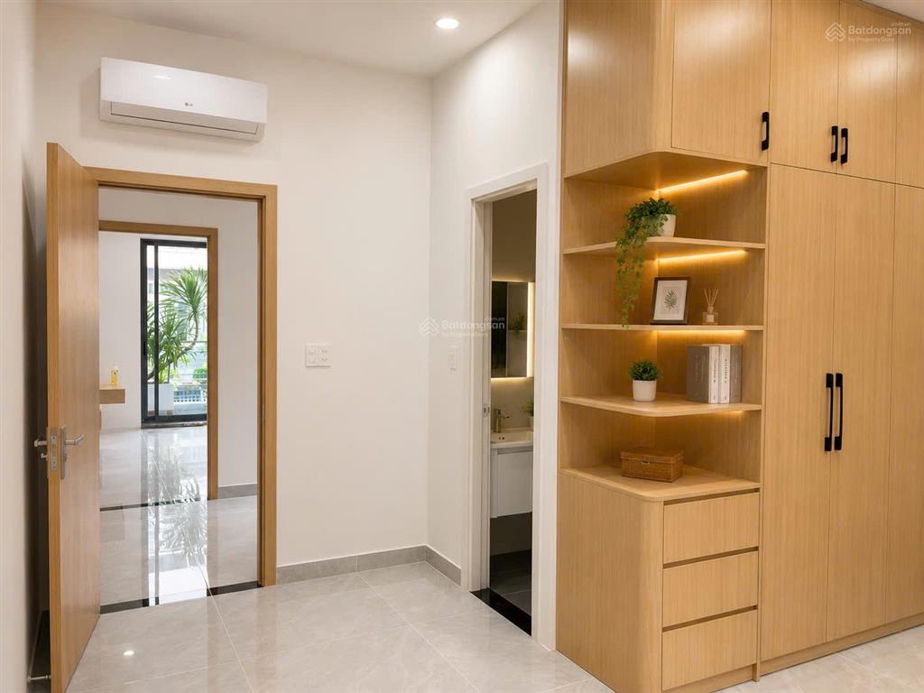 Bán nhà lò lu giá 8,2 tỷ thương lượng  sam