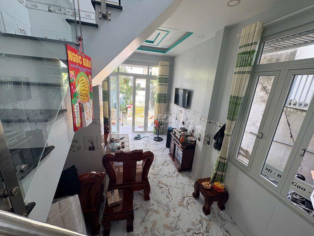 Nhà lầu 3 phòng ngủ 156m2 nhà bè, Giá 4,5 tỷ