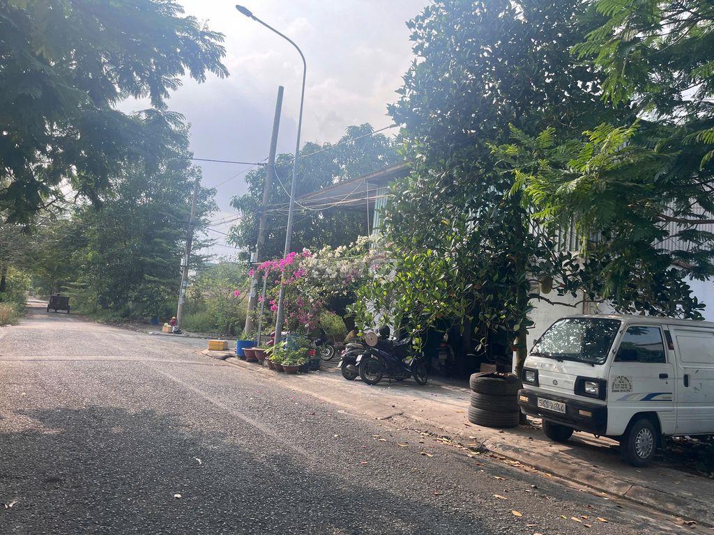 296m2(12x25) Mặt đường 12m, KDC Long Thới, Nhà Bè. Giá 8,6 tỷ