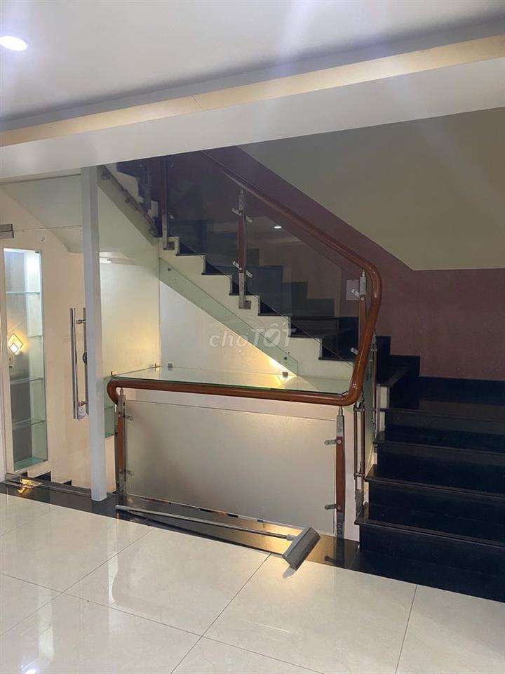 Nhà 4 tấm 7x17 Mặt Tiền Lê Lợi, Tp Thủ Dầu Một. Chính chủ bán 17 tỷ