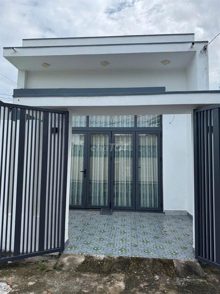 Nhà Cấp 4 có 2 PN, Nguyễn Văn Tạo, Long Thới, SHR, Giá chỉ 3 tỷ 650tr