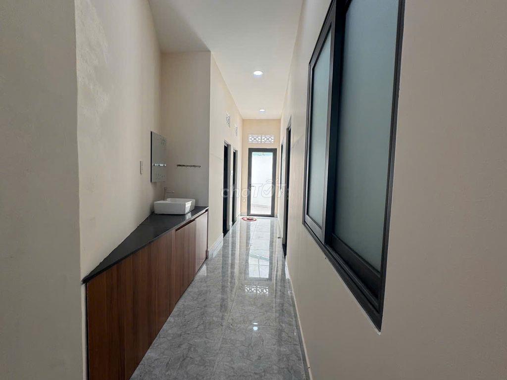 Nhà Cấp 4 có 2 PN, Nguyễn Văn Tạo, Long Thới, SHR, Giá chỉ 3 tỷ 650tr