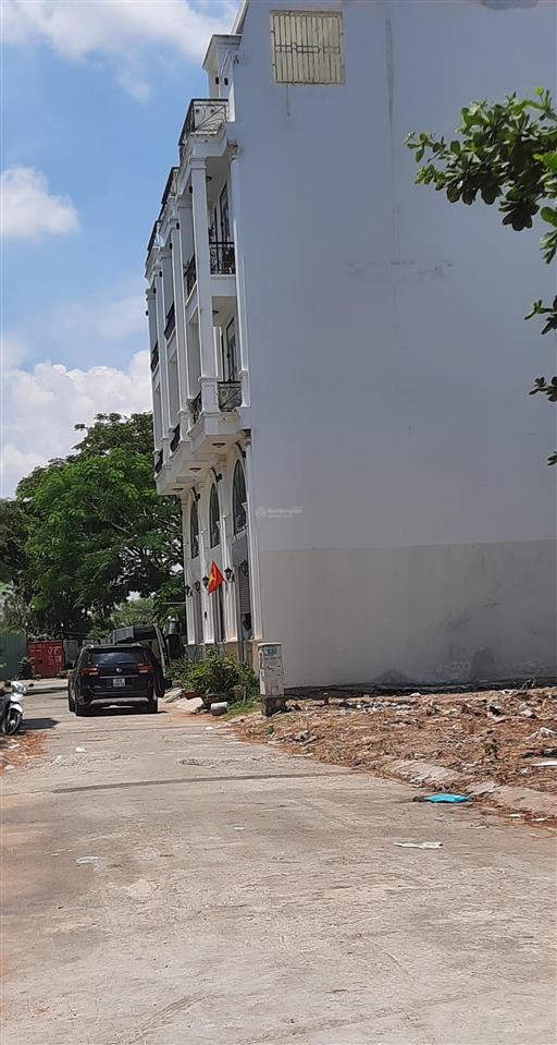 Đất đẹp 5x12,2=61m² giá 7,5 tỷ, sổ riêng, vị trí đẹp đường nhựa 8m xe hơi