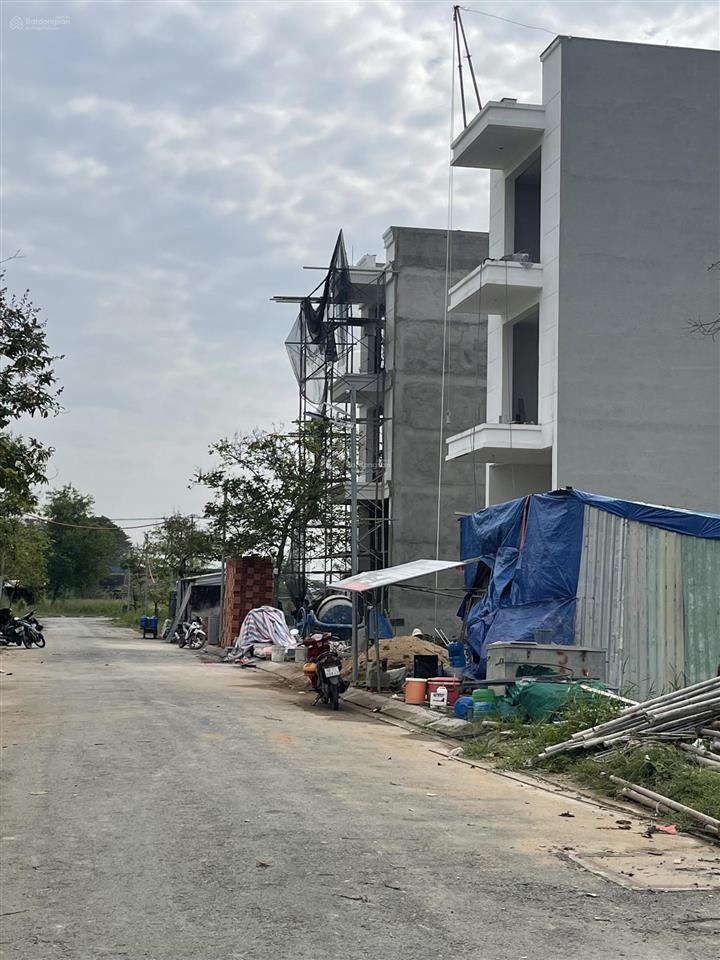 Mặt tiền đường đào trí rộng 30m, 94m2 giá 7.8 tỷ, vị trí đẹp