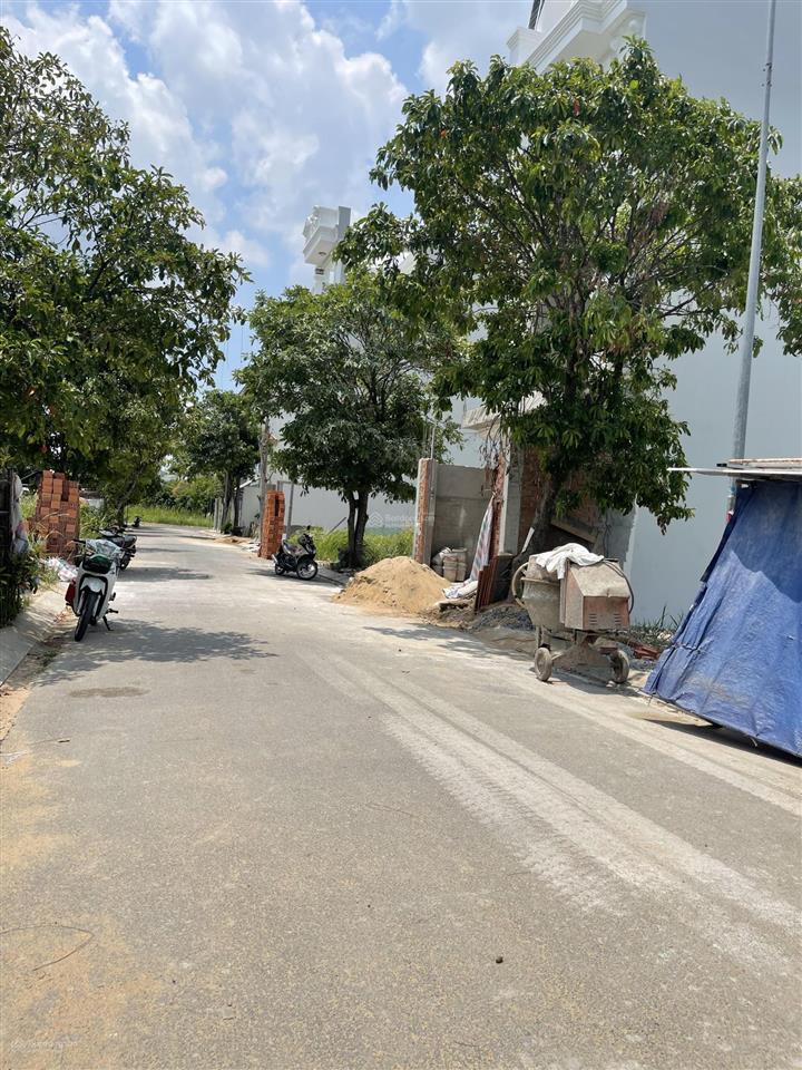 Khu an ninh, vị trí đẹp 5.5x18=99m2 giá 5.6 tỷ, sổ riêng