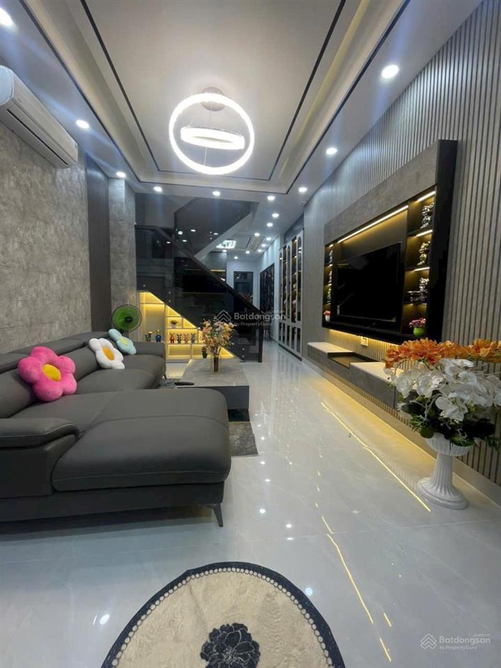 Nhà phố 62m2 xây 3 lầu giá 7.7 tỷ, phú mỹ, quận 7